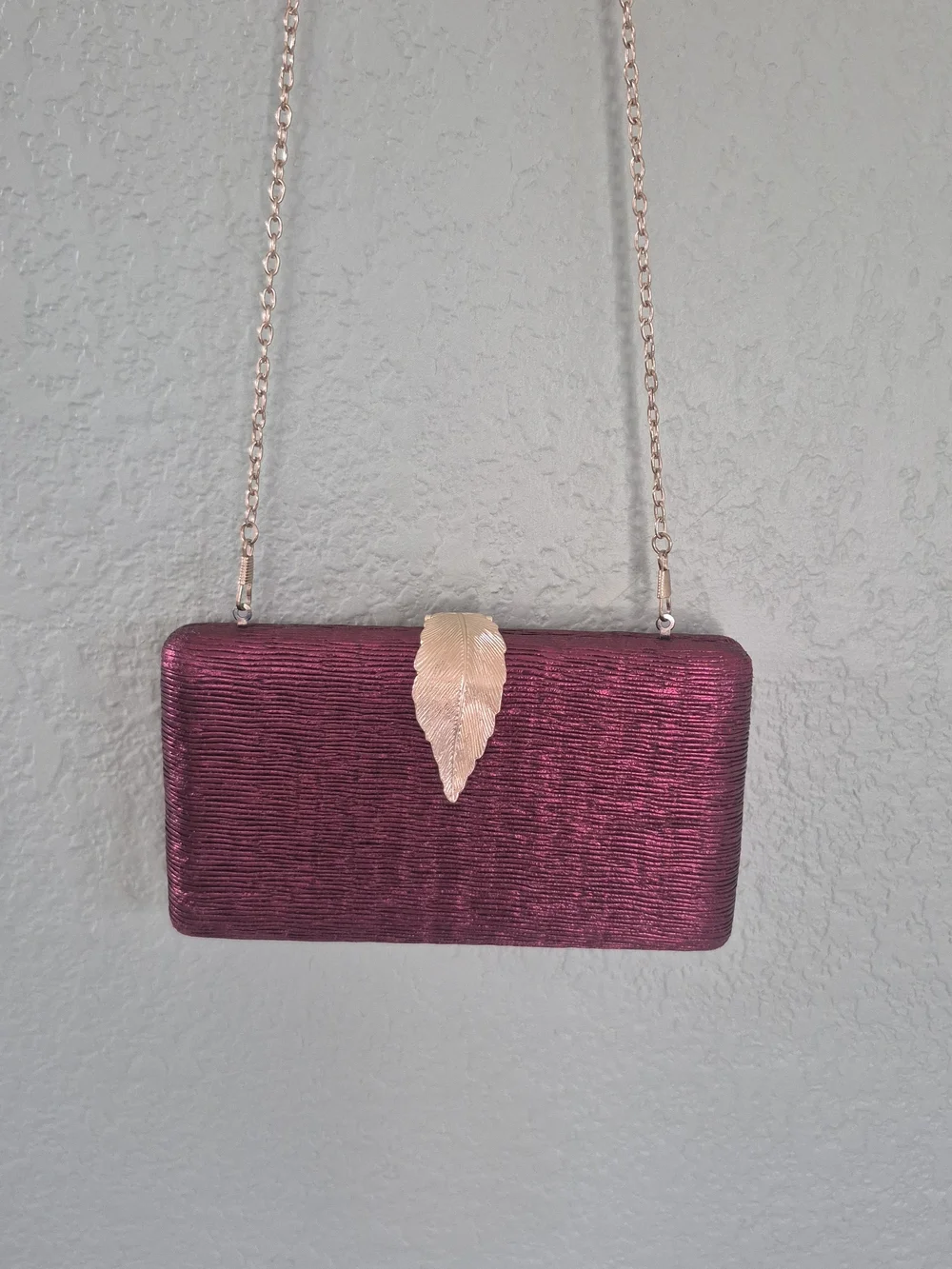 Bordeaux Burgundy Metallic Textured Evening Clutch Bag with Gold Leaf Clasp